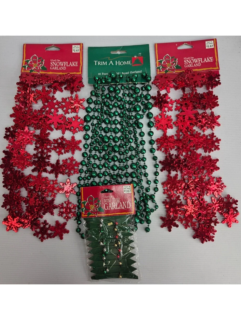 Christmas Garland Lot Red Snowflake Green Bead Mini Tree Garland Decorations Bun